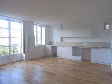 location appartement 4 pièces à nantes procé - monselet (44000) : à louer 4 pièces / 86m² 