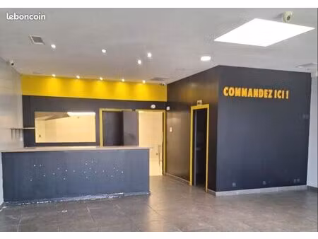 local commercial 114 m²