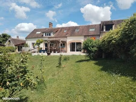 maison 7 pièces 166 m²