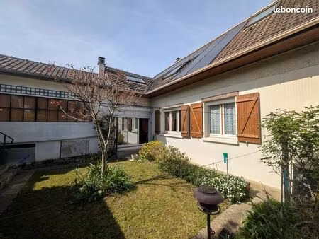 maison 6 pièces 139 m²