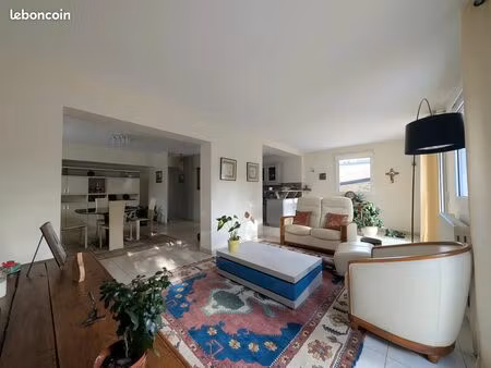 maison 6 pièces 137 m²