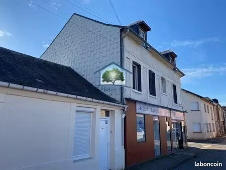 immeuble 9 pièces 140 m²