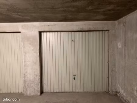 garage/box 16 m² chambery