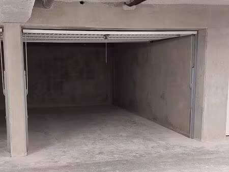 loue garage