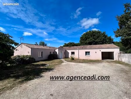pavillon 7 pièces 151 m²