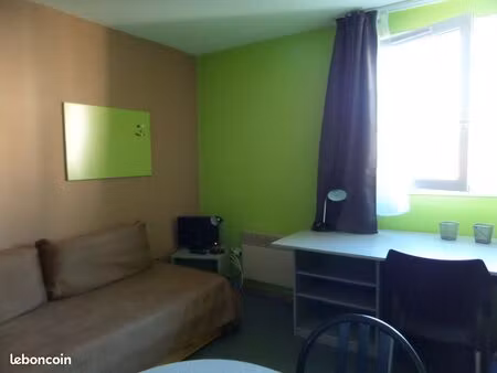 chambéry hyper centre : joli studio 18m2 meublé dans résidence étudiante - libre 01 aout 2