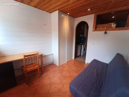 joli studio 14 m2 en face de la gare pour étudiant