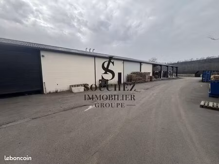 local 1177 m² avion