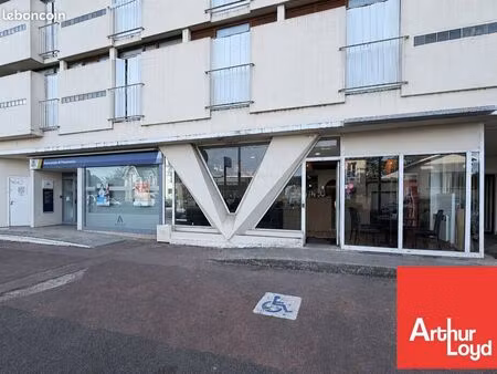 local commercial 95 m² poitiers