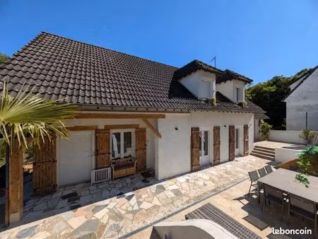 maison 5 pièces 170 m²