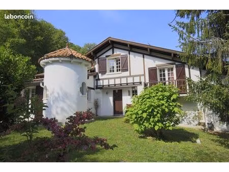 villa 6 pièces 190 m²
