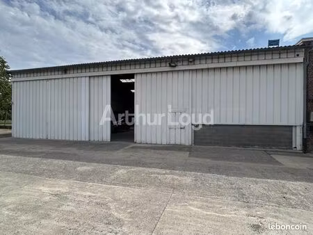 local bureaux 487 m²