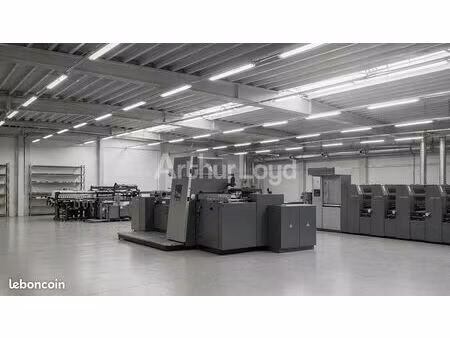 local industriel 1 900 m²