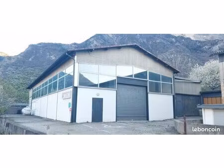 à vendre – local d'activité / garage / entrepôt – saint-julien-montdenis (73870)