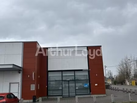 local commercial 458 m²