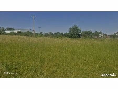 terrain 686 m² thezy glimont