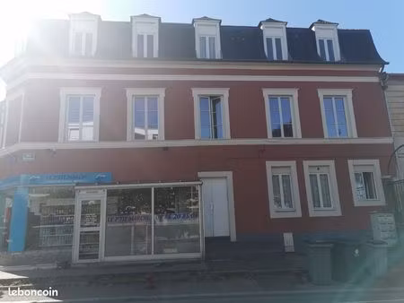 immeuble 12 pièces 280 m²