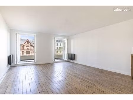 studio 1 pièce 38 m²