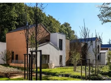 maison neuve et individuelle