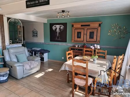 propriété 4 pièces 119 m²