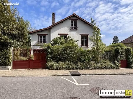 pavillon 4 pièces 85 m²