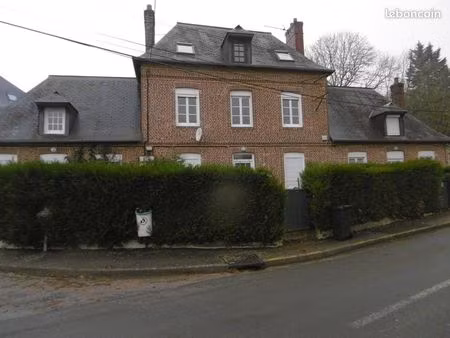 immeuble 154 m² étoutteville
