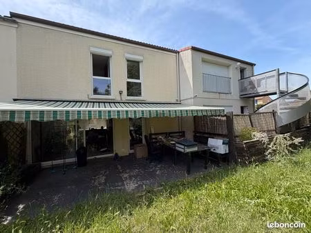 immeuble 7 pièces 124 m²