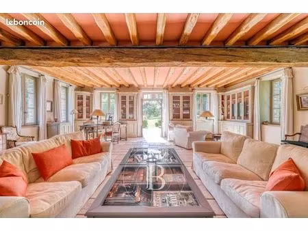 maison 400 m² fontainebleau