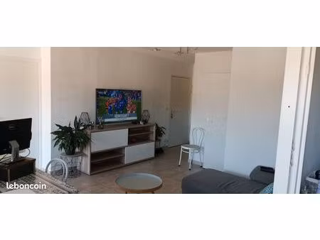 t3 lumineux 57m² agroparc