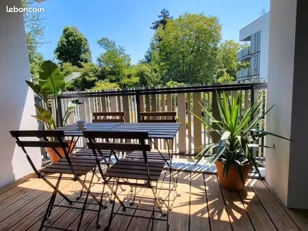 appartement meublé 40 m² + terrasse + parking – toutes charges comprises – 700 /mois
