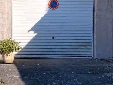 garage à louer