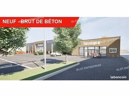 local commercial 1 700 m²
