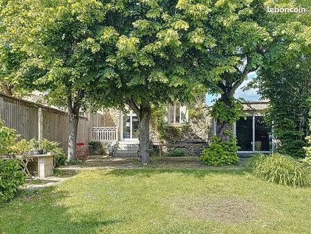 château 6 pièces 170 m²