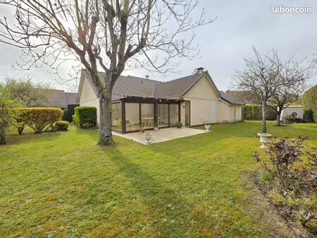 maison 6 pièces 122 m²
