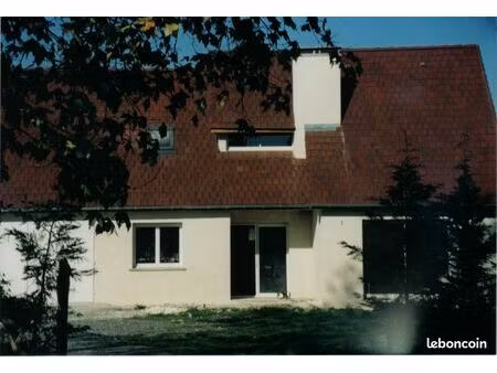 villa à louer 170 m2 avec jardin et garage