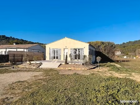 villa 4 pièces 82 m²