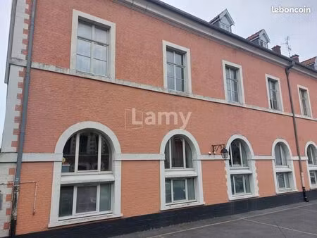 studio 1 pièce 23 m²