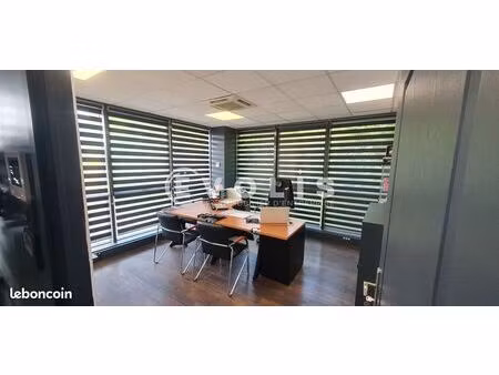 bureau 130 m²