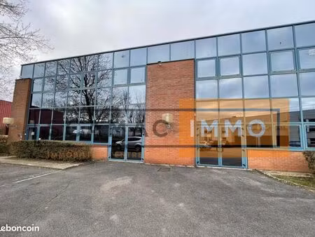 local d'activité 570 m²