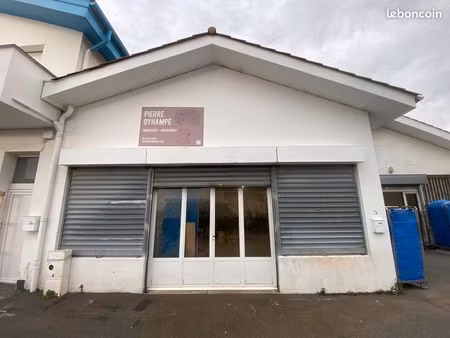 local à louer de 88 m2