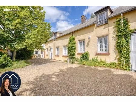 maison 6 pièces 195 m²