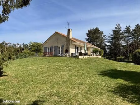 propriété 6 pièces 161 m²
