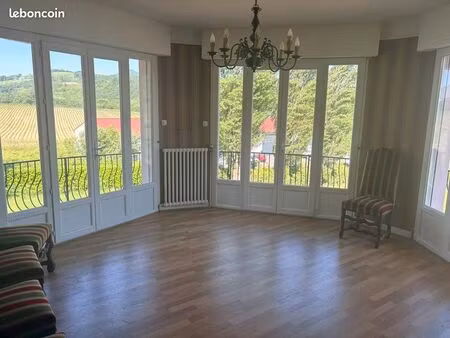 maison 8 pièces 151 m²