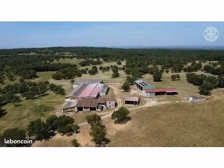 propriété 3 pièces 90 m²