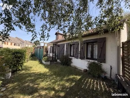 maison 6 pièces 95 m²