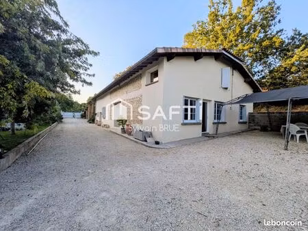 propriété 11 pièces 255 m²