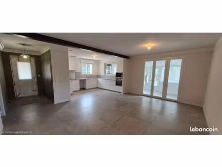 villa 5 pièces 123 m²
