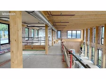 bureaux 1 238 m²