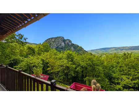 propriété de charme de 130 m² avec vue panoramique