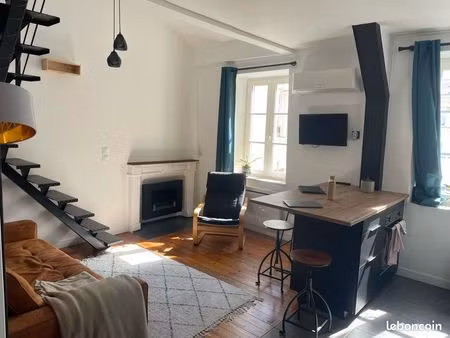 duplex meublé de charme – hypercentre poitiers – 42 m²